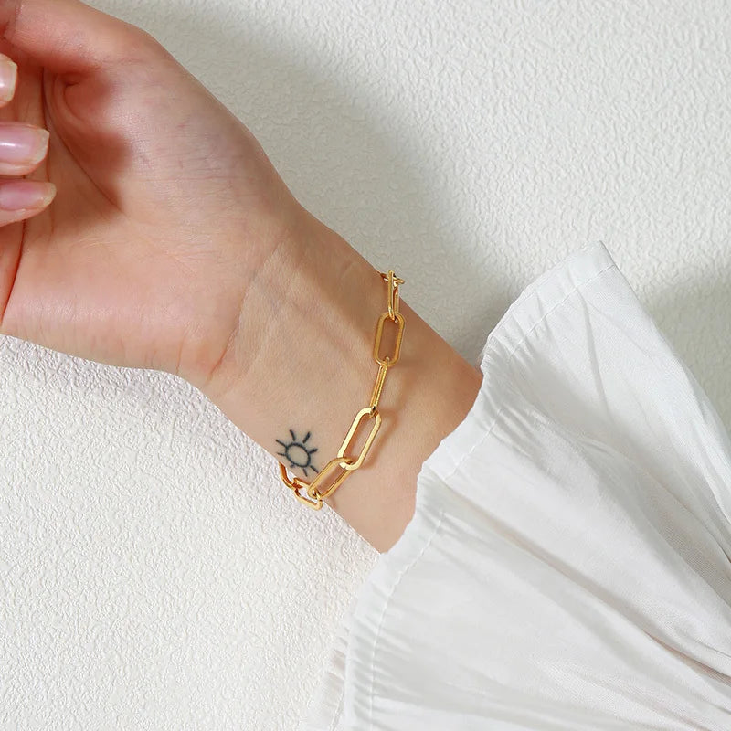 Pulsera Estilo Cadena Plateada