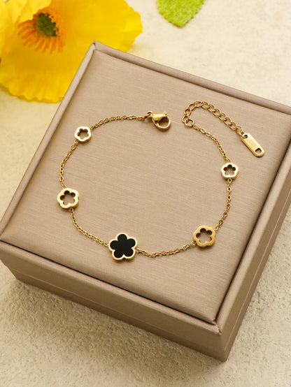 48918592553284|48918592586052|48918592618820